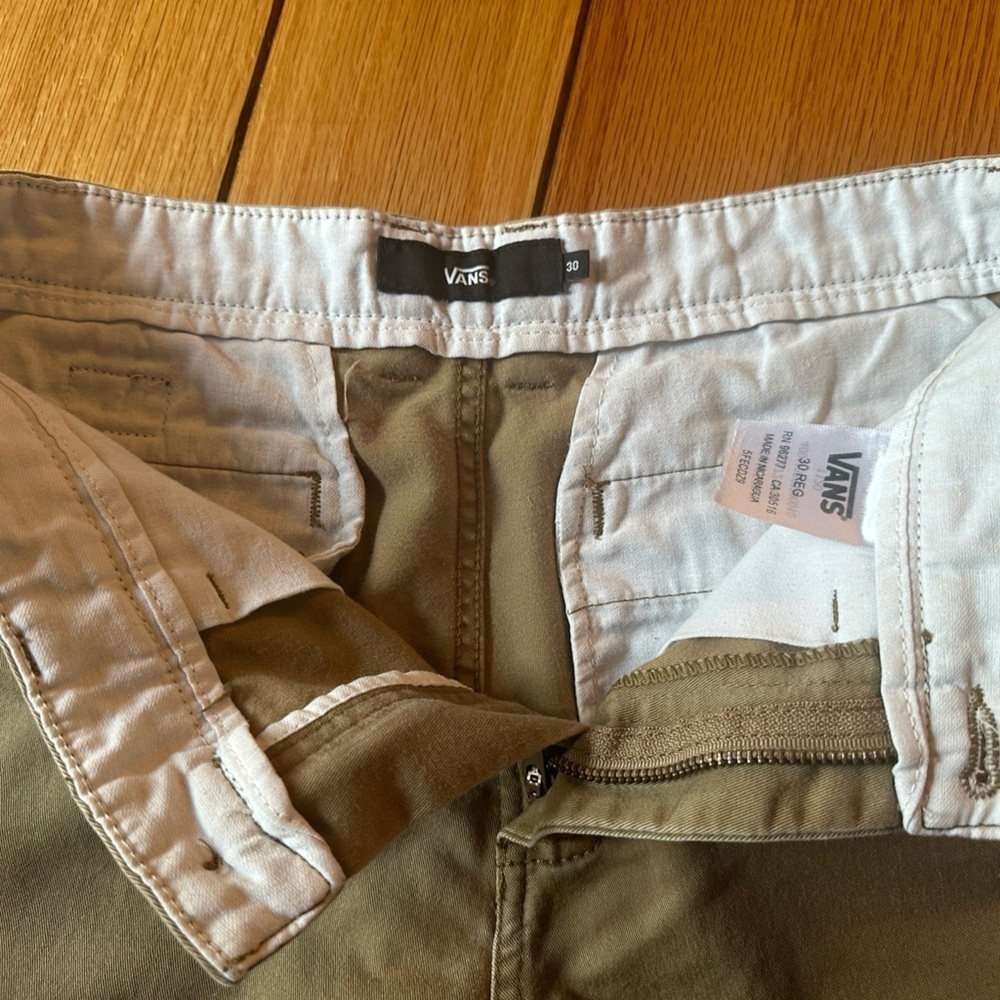 Men’s Short - Picture 4 of 6